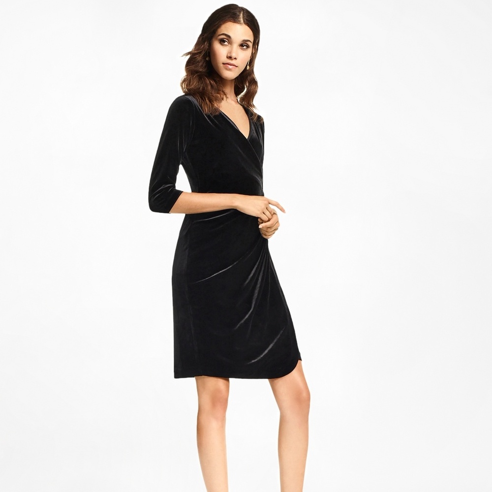V CHRISTINA  BLACK VELVET FAUX WRAP DRESS SZ L